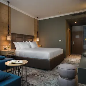 4* Ξενοδοχείο Expo