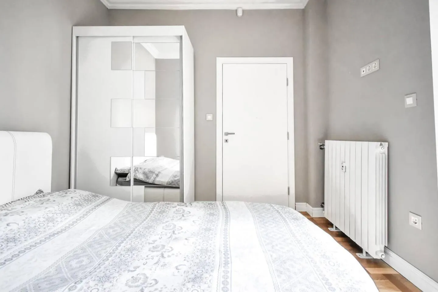 2Bdr Luxury On Prime Location Apartment Sofia Bulgaria